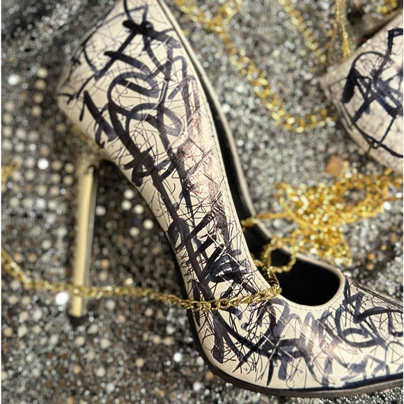 Gold Chain Ankle Drip Pointed Heels SZ 40 - Picture 2 of 7